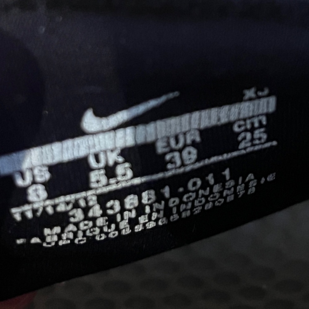 Nike Black Slides with White Logo Women’s 8 - Picture 7 of 7